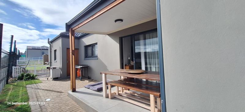 2 Bedroom Property for Sale in Reebok Western Cape
